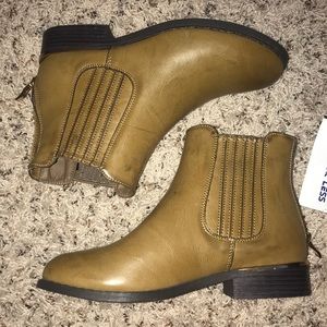 New Brown booties🍂